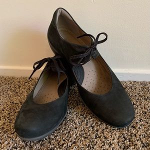 Ecco black suede Mary Jane pumps